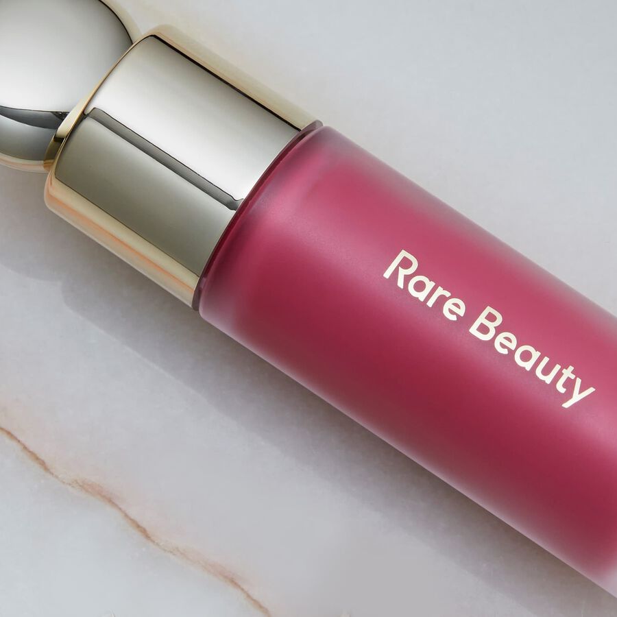 Our Rare Beauty Soft Pinch Liquid Blush Review 2023