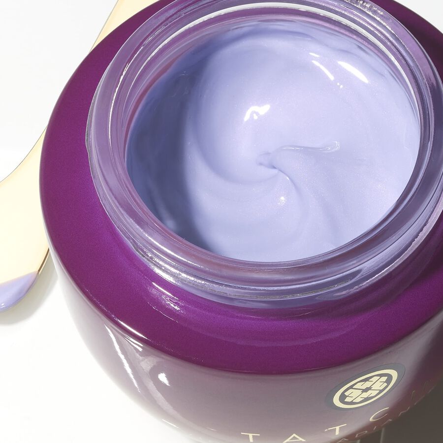 MOST WANTED | Comment le masque Tatcha Violet-C Radiance Mask se compare-t-il aux autres produits à base de vitamine C ?