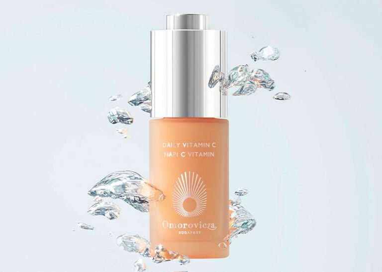 Omorovicza’s signature Illuminating facial Omorovicza’s signature Illuminating facial