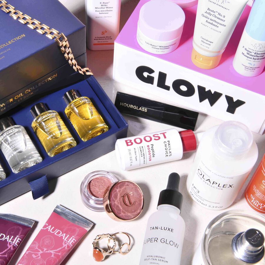 Four Influencers Share Their Festive Wish Lists