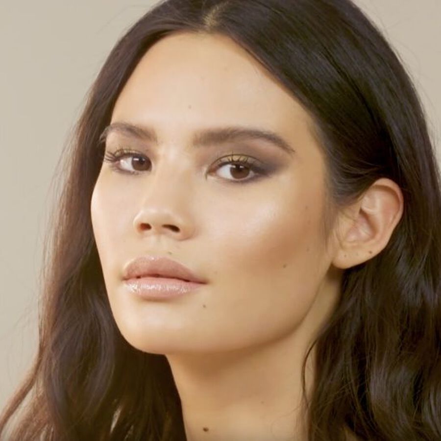 SPACE SCHOOL | Nikki Wolff on How To Create Smoky Eyes