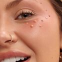 Jamie Genevieve's Sculpted Blusher Look Close Up | Space NK