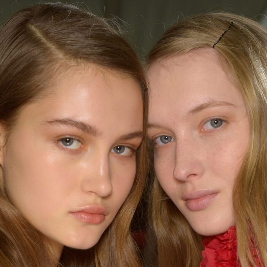 THE ART OF | Taming Frizzy Hair