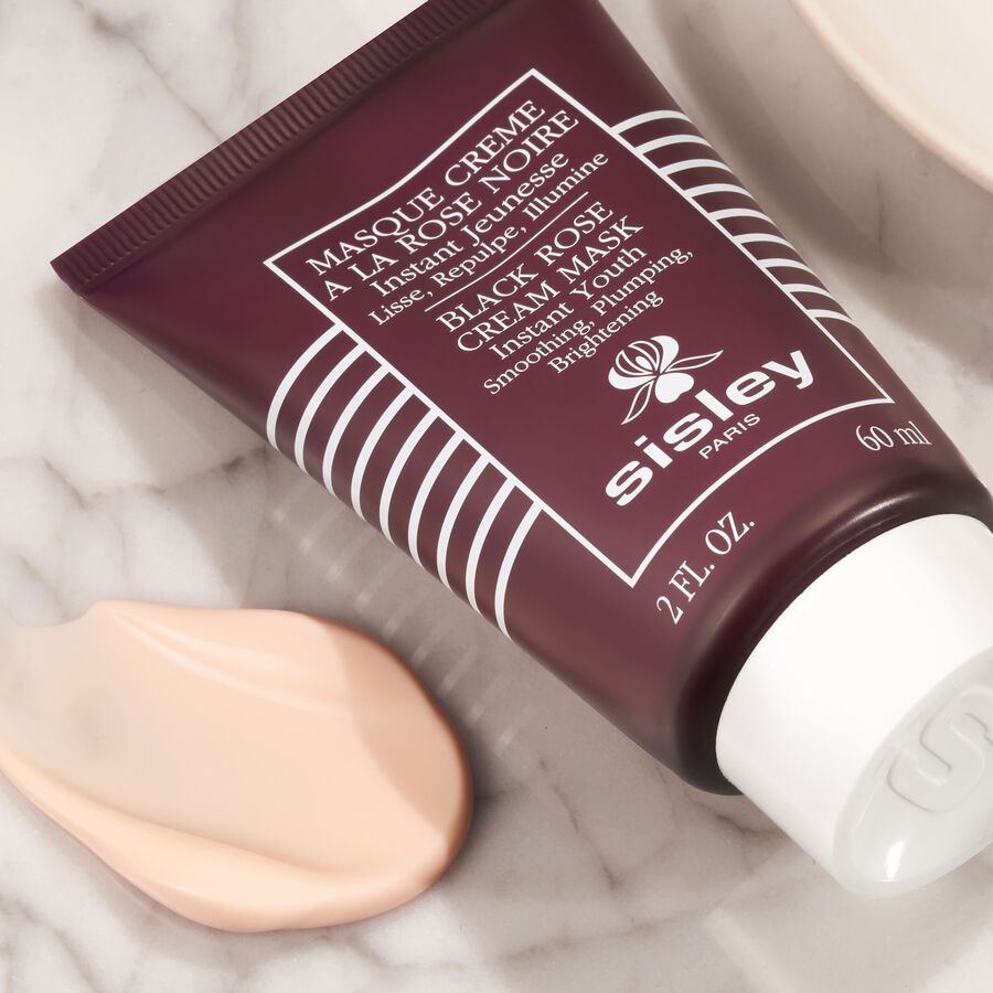 Pourquoi le masque crème à la rose noire de Sisley-Paris est-il un best-seller ?