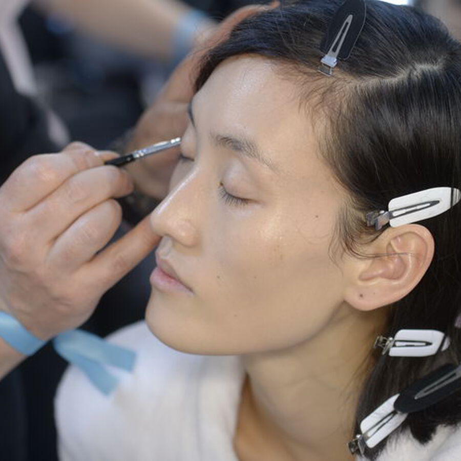 6 Of The Best Makeup Tricks