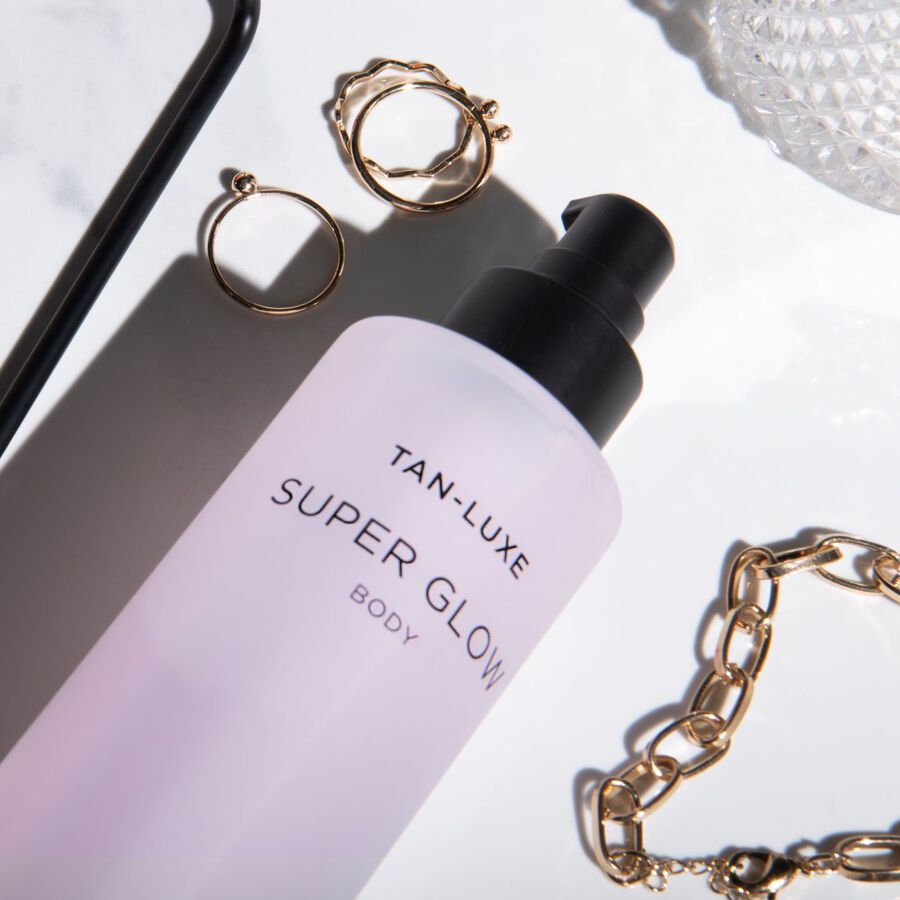 AT A GLANCE | Our Favourite Tan-Luxe Products