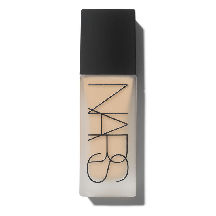 Nars All Day Luminous Weightless Foundation In Neutrals