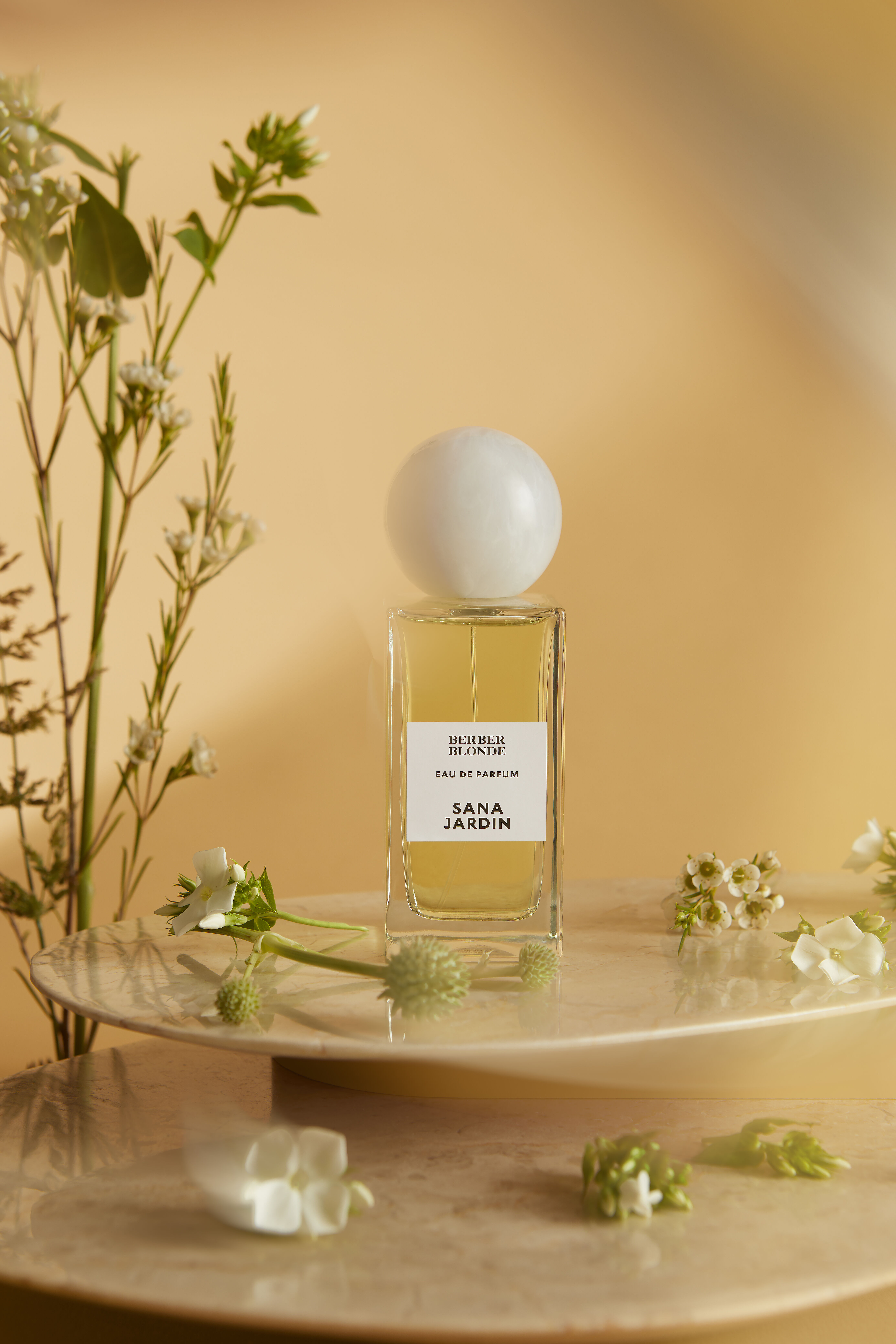 Cherie_Y【美品】the urban blance Urban Street sneakers in leather with elastic band in