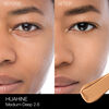 Natural Radiant Longwear Foundation, HUAHINE, large, image3