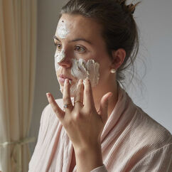 Face Mask With The Powder Of Discarded Olive Stones, , large, image7