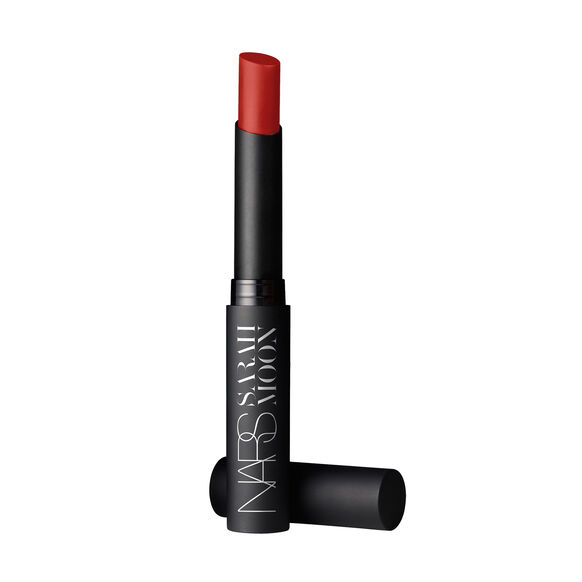 Moon Matte Lipstick Sarah Moon Collection, FEARLESS RED, large, image1