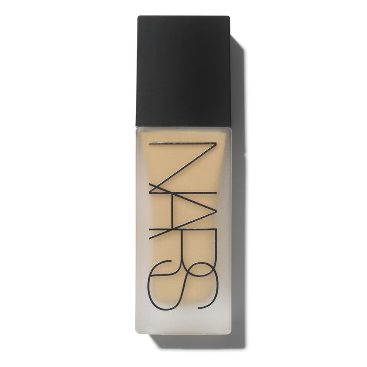 Nars All Day Luminous Weightless Foundation In Punjab