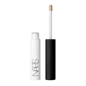Tinted Smudge Proof Eyeshadow Base