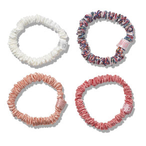 Scrunchie Ornament - Chelsea