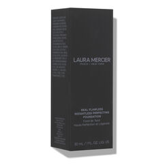 Real Flawless Weightless Perfecting Foundation, 6C1 MINK, large, image5