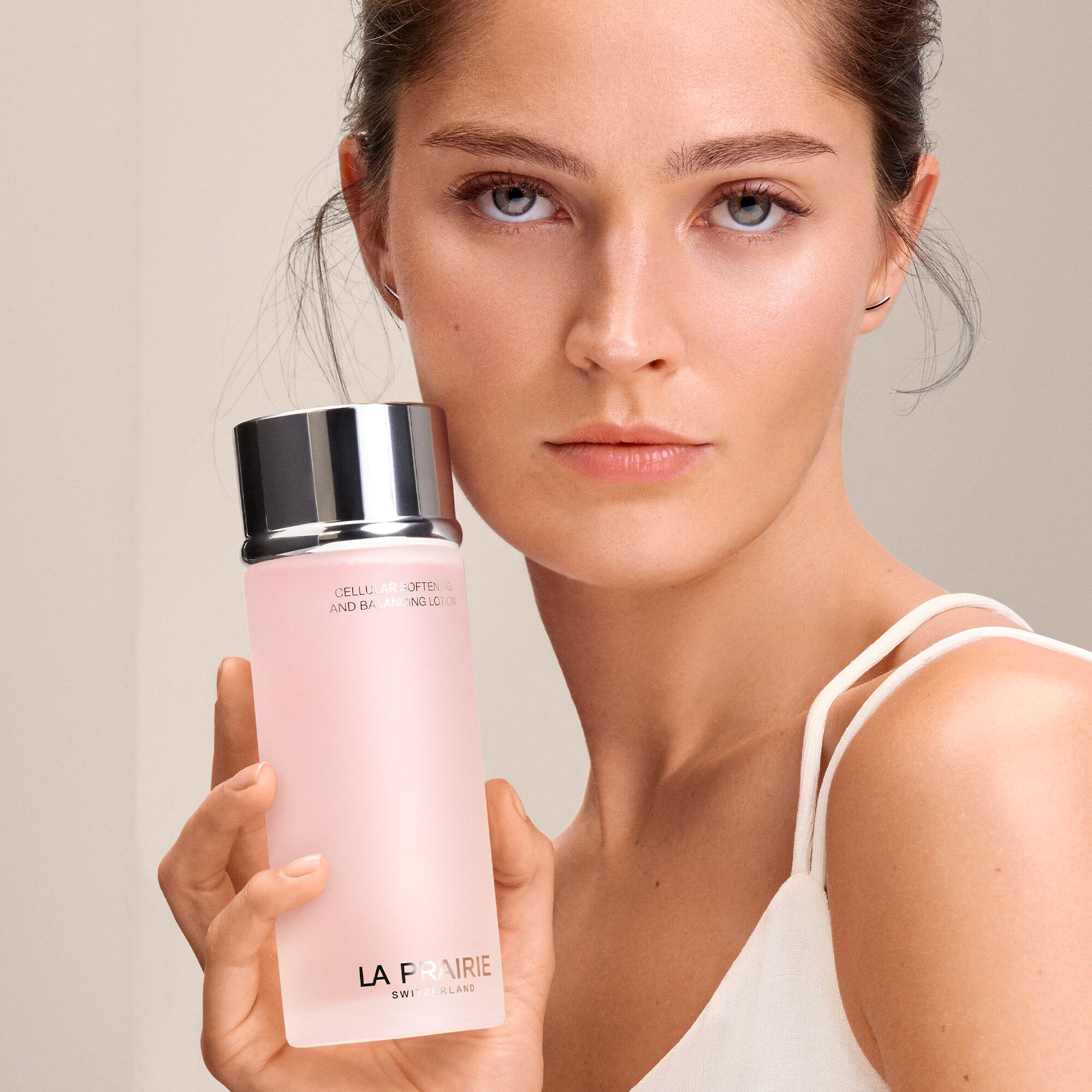 la prairieサンプル LA PRAIRIE Cellular Swiss UV Protection Veil SPF 50