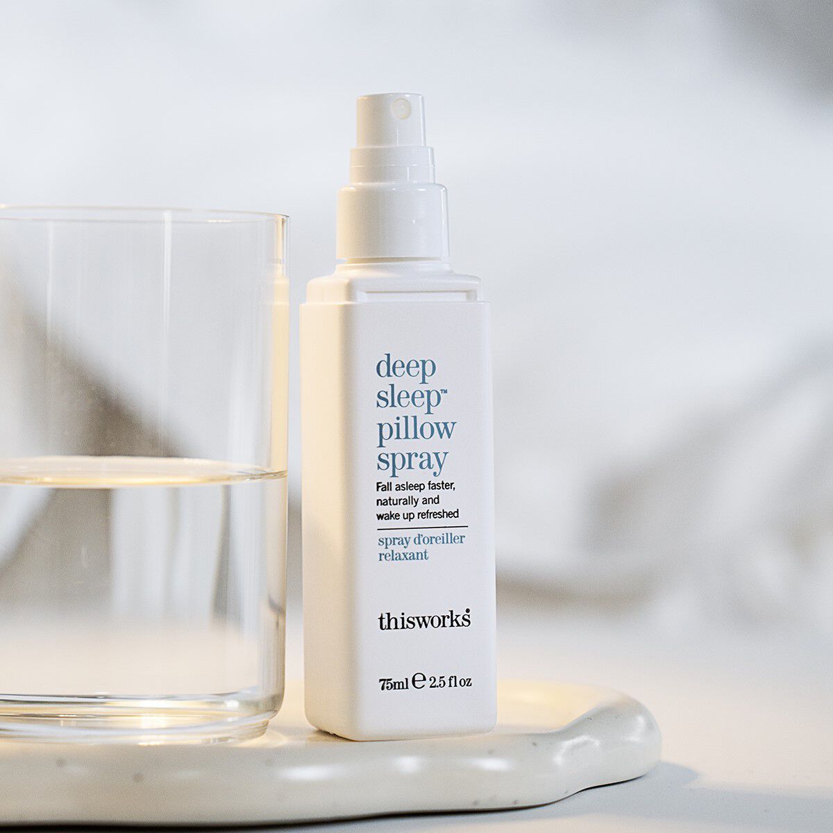 50ml  this works ピロースプレー Amazon.com: thisworks Choose Sleep Travel Kit, The Deep