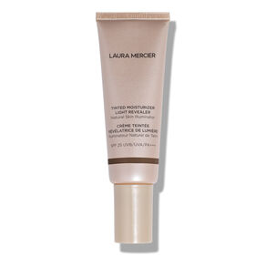 Tinted Moisturiser Light Revealer Natural Skin Illuminator