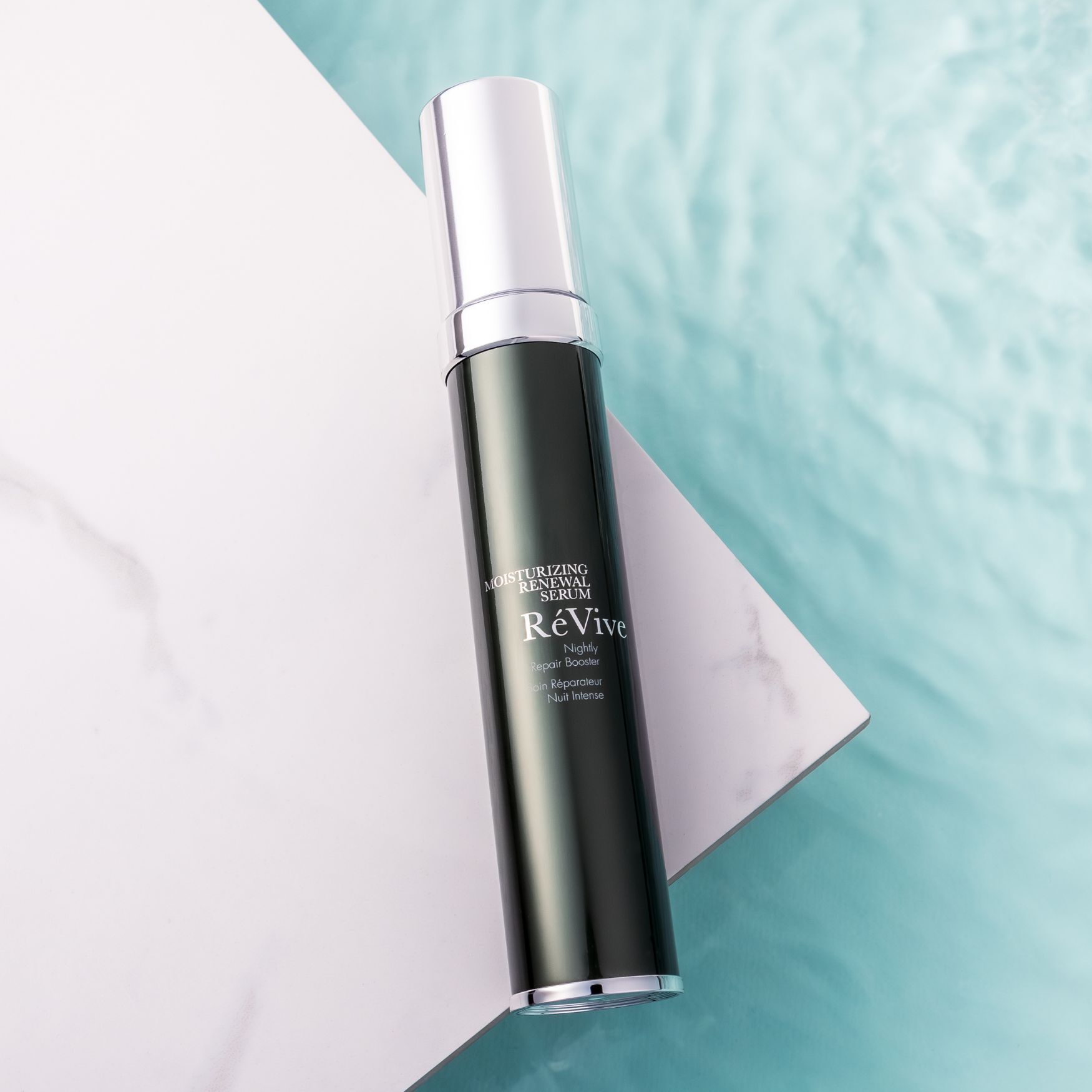 Révive Moisturizing Renewal Serum | Space NK