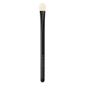 Shade & Sweep Eye Brush