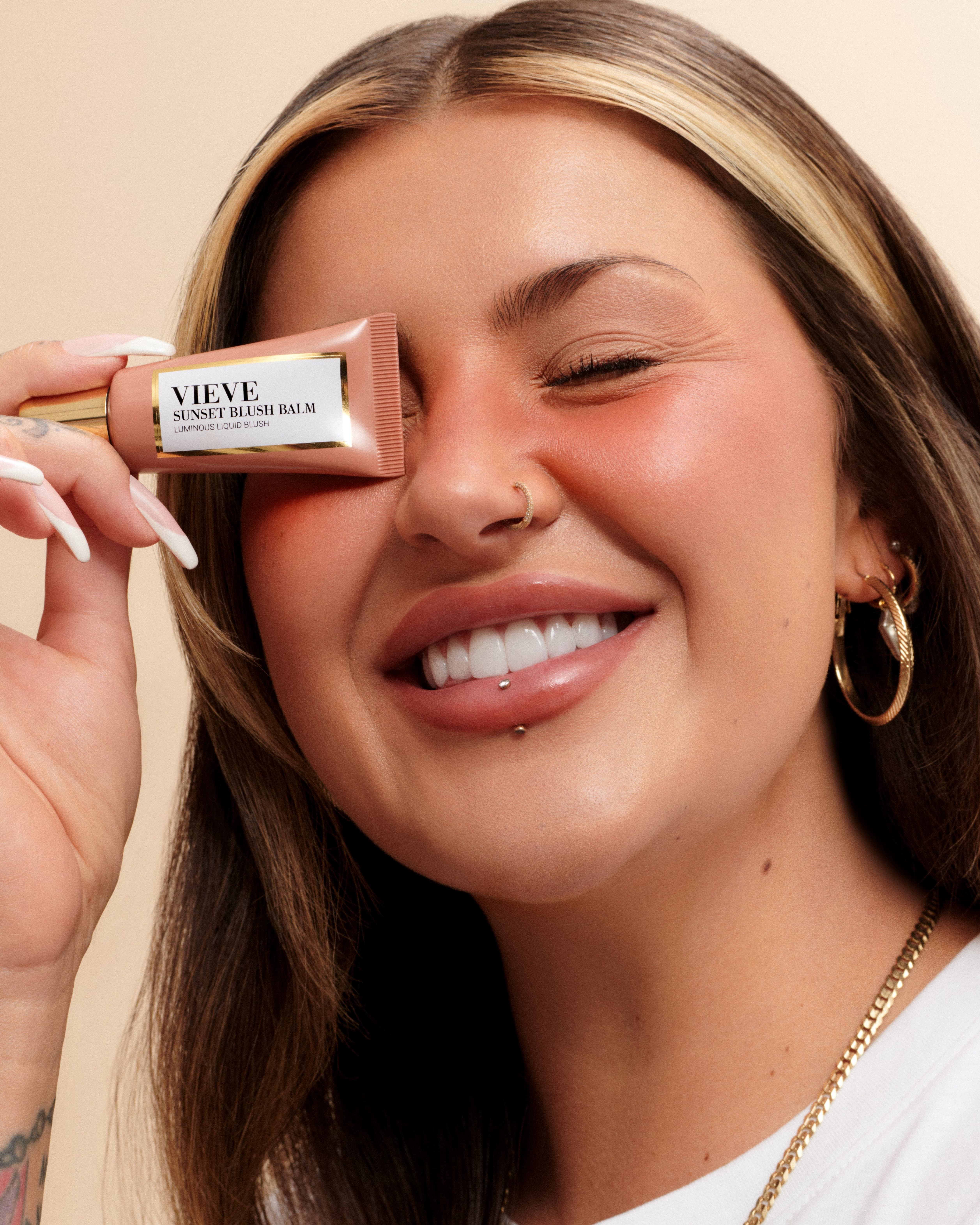 Jamie Genevieve's Sunkissed Blusher Look | Space NK