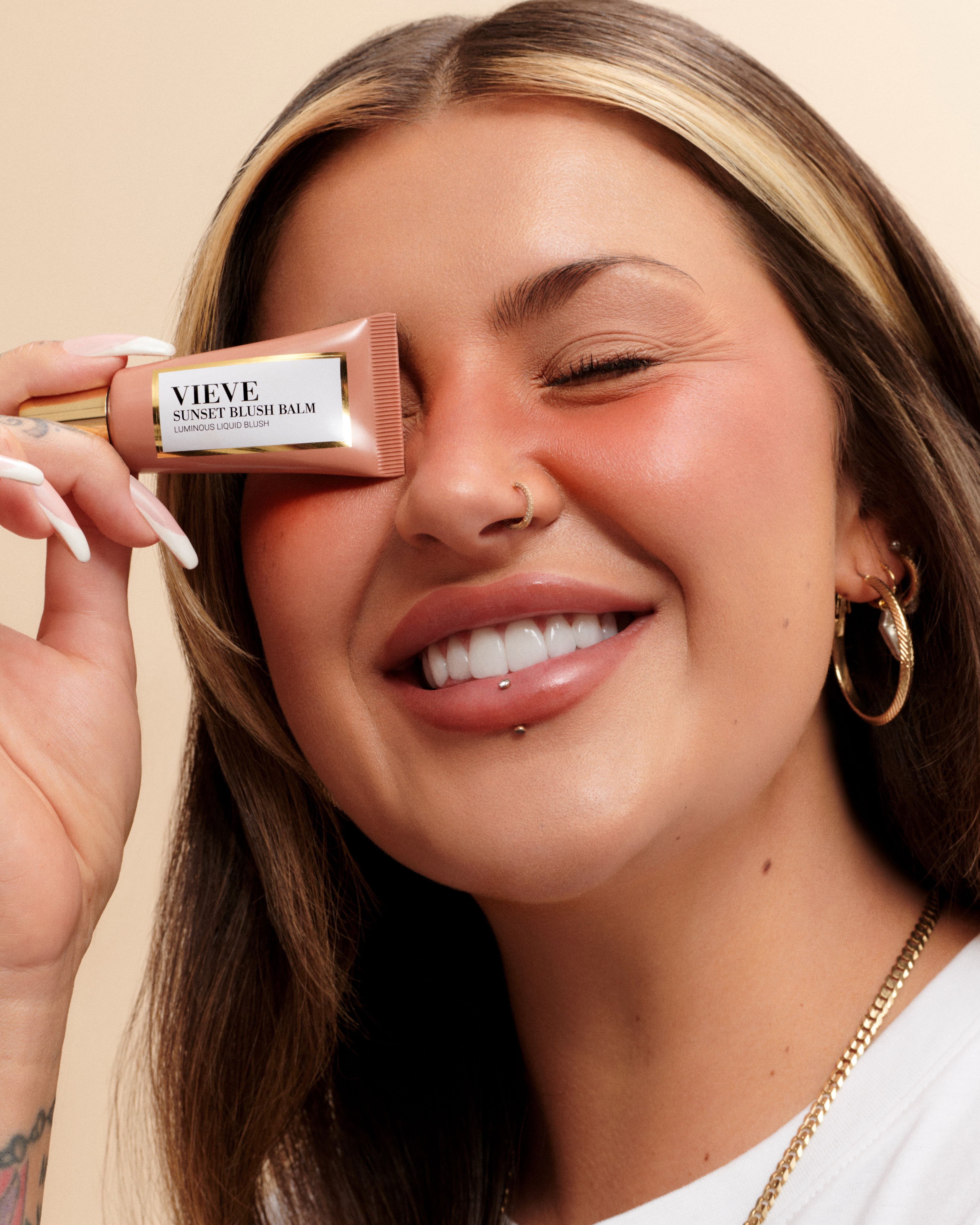 Jamie Genevieve's Sunkissed Blusher Look | Space NK Jamie Genevieve's Sunkissed Blusher Look | Space NK