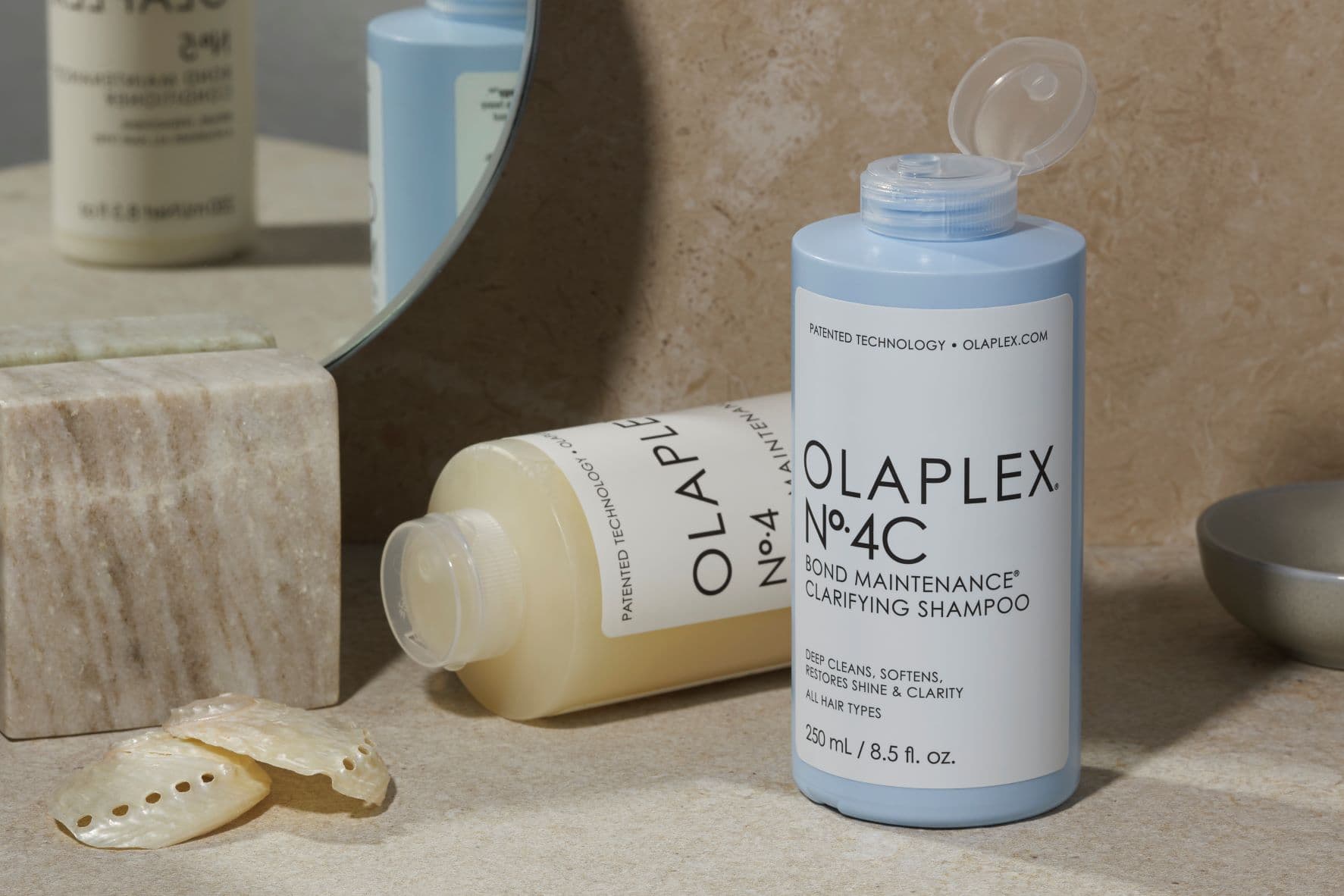Nous essayons le shampooing clarifiant Olaplex No.4C