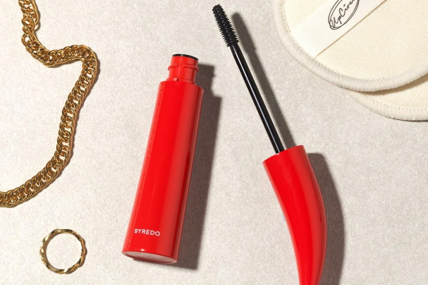 The New Season Makeup Buys To Know About The New Season Makeup Buys To Know About