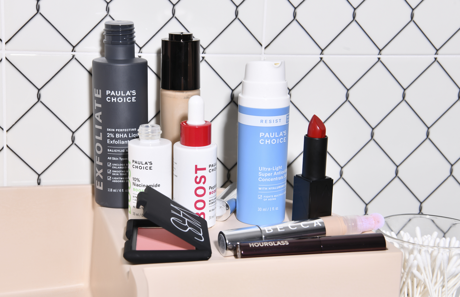 Paula Begoun over haar vijf-minuten-routine Paula Begoun over haar vijf-minuten-routine