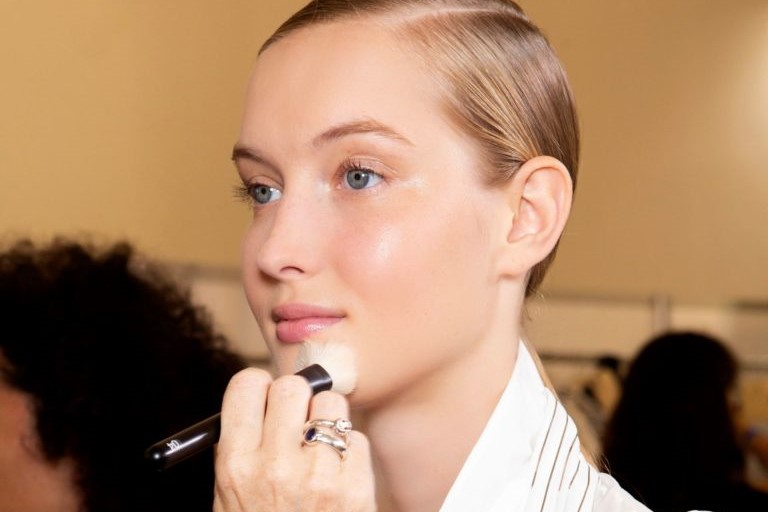 How To Disguise Redness Fast How To Disguise Redness Fast