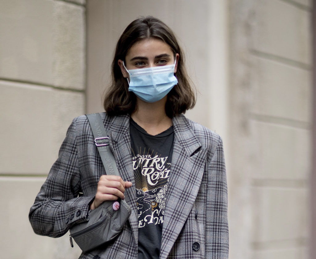 How To Navigate Facemasks And Makeup How To Navigate Facemasks And Makeup