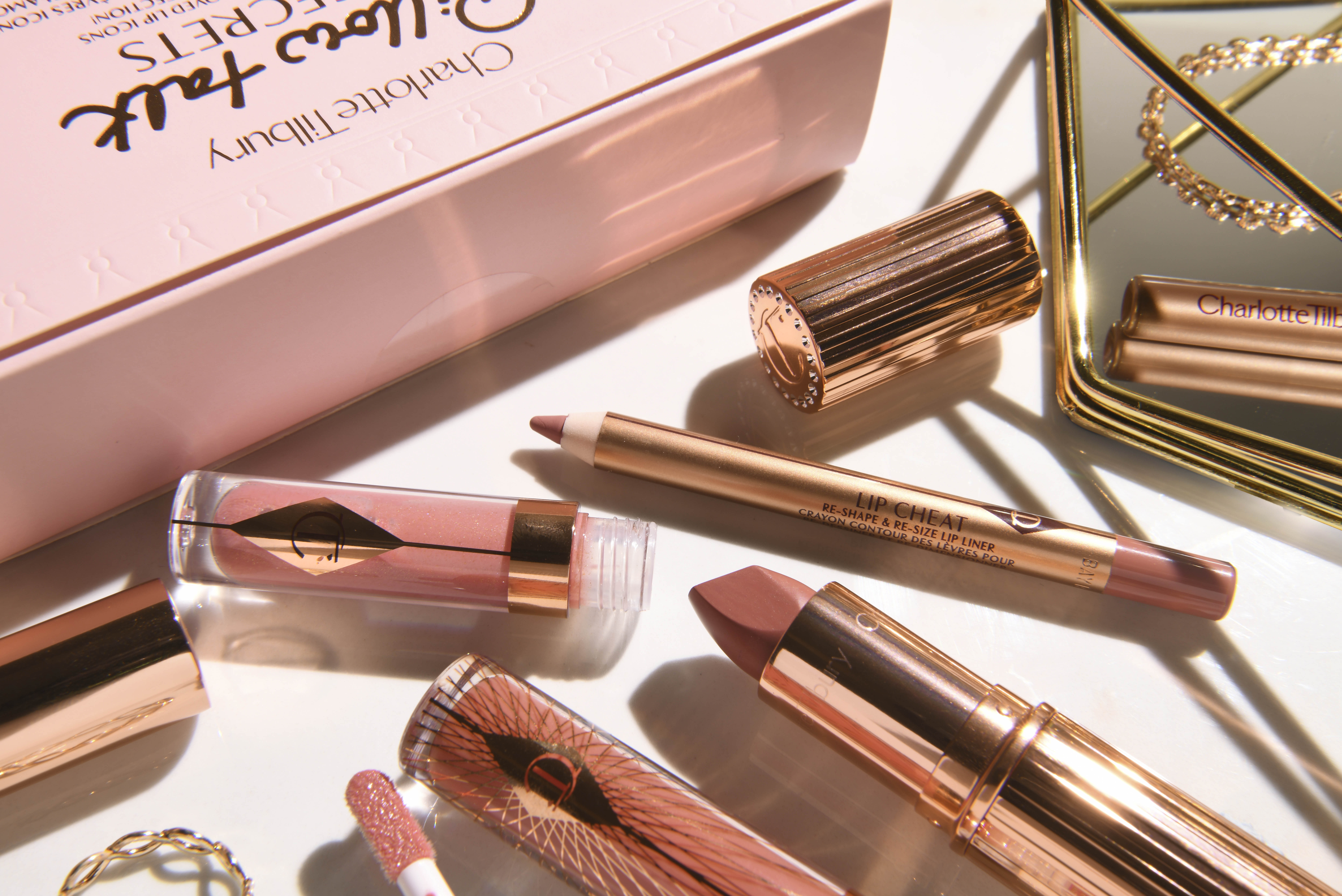 We Unwrap Charlotte Tilbury's Christmas Collection We Unwrap Charlotte Tilbury's Christmas Collection