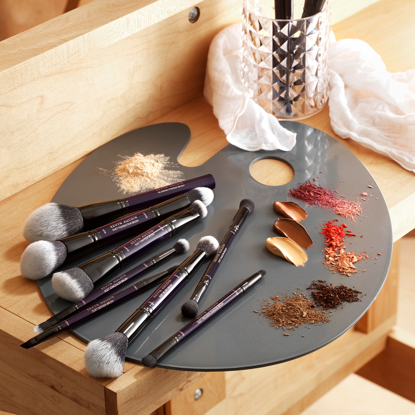 Kevyn Aucoin Blurring Powder Brush | Space NK