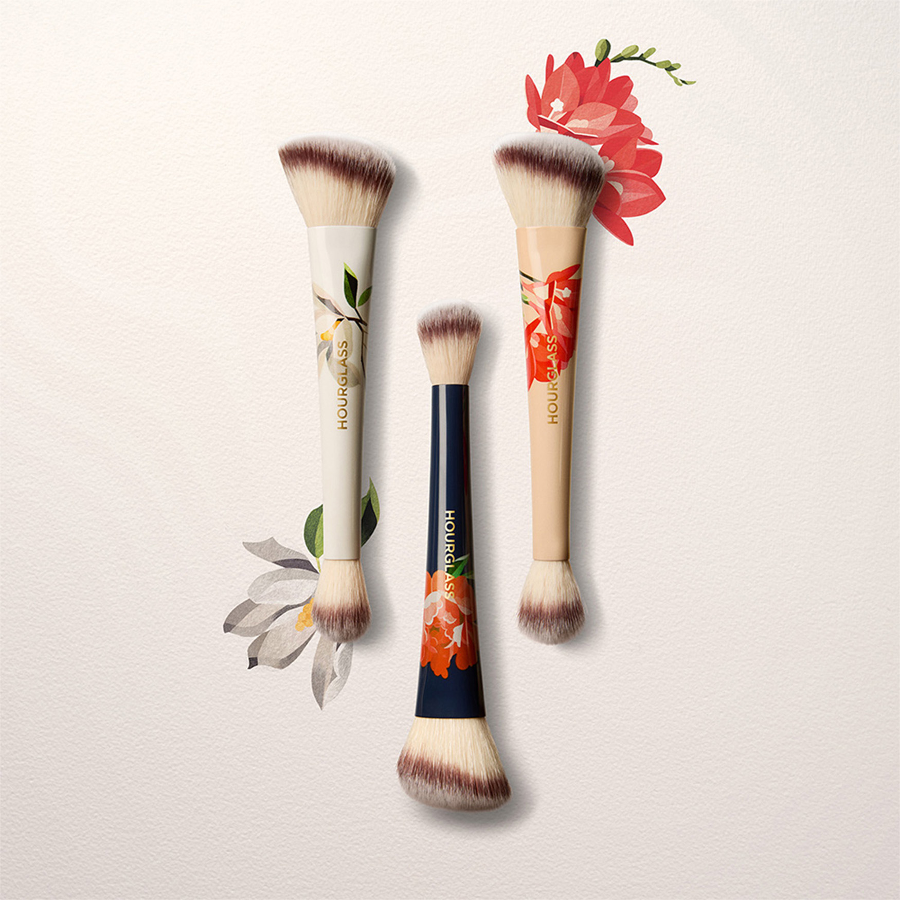 hourglass ホリカホリカ チークブラシ 花柄　deer Hourglass Ambient Lighting Edit Brush II Deer | Space NK
