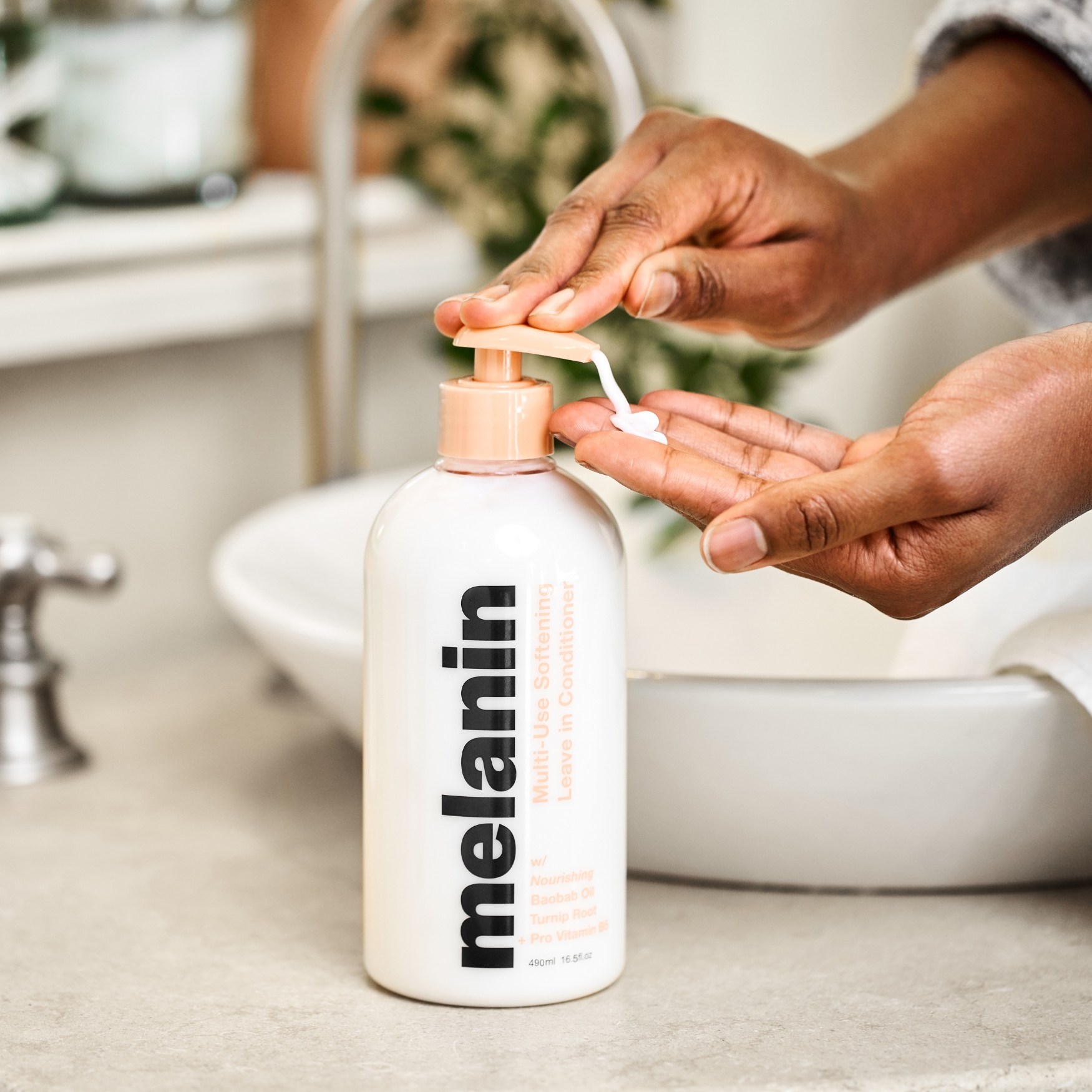 Melanin Haircare Multi-Use Softening Leave-in Conditioner | Space NK
