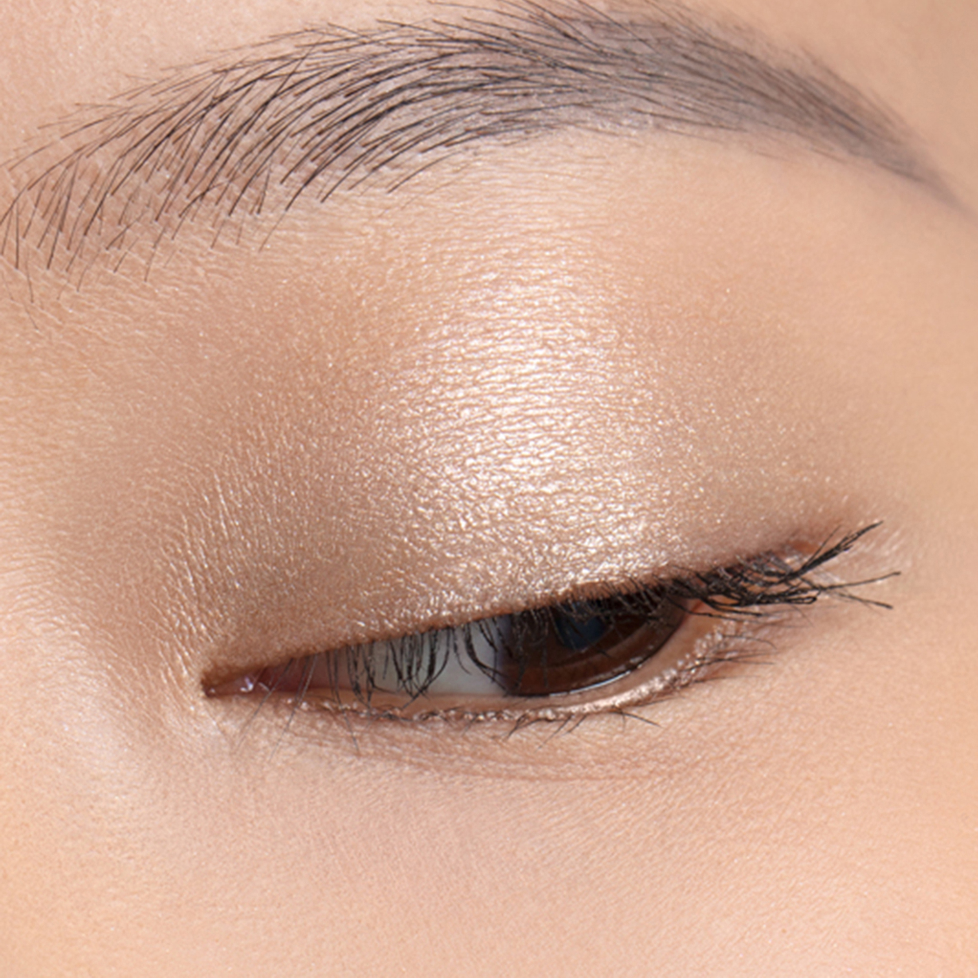Chantecaille Luminescent Eye Shade | Space NK