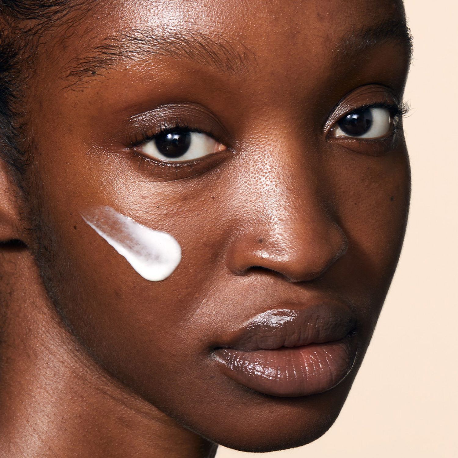 Omorovicza Balancing Moisturiser 5
