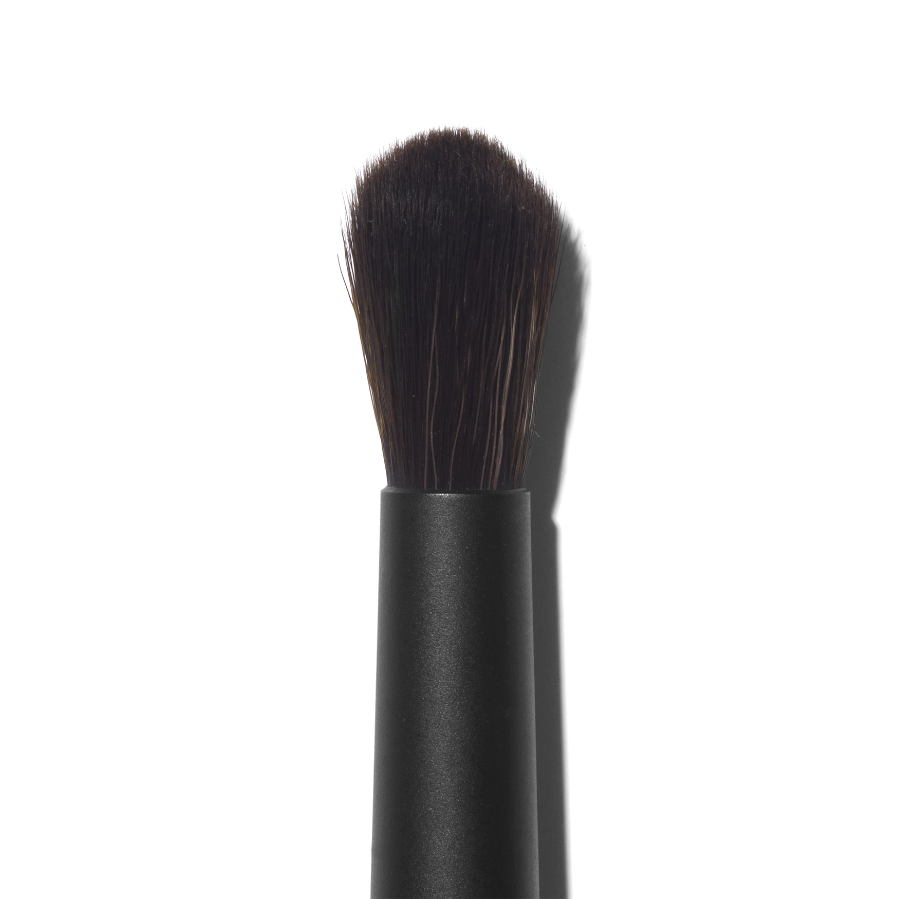 Space NK Brush 302 - Eyeshadow, Concealer And Highlighter