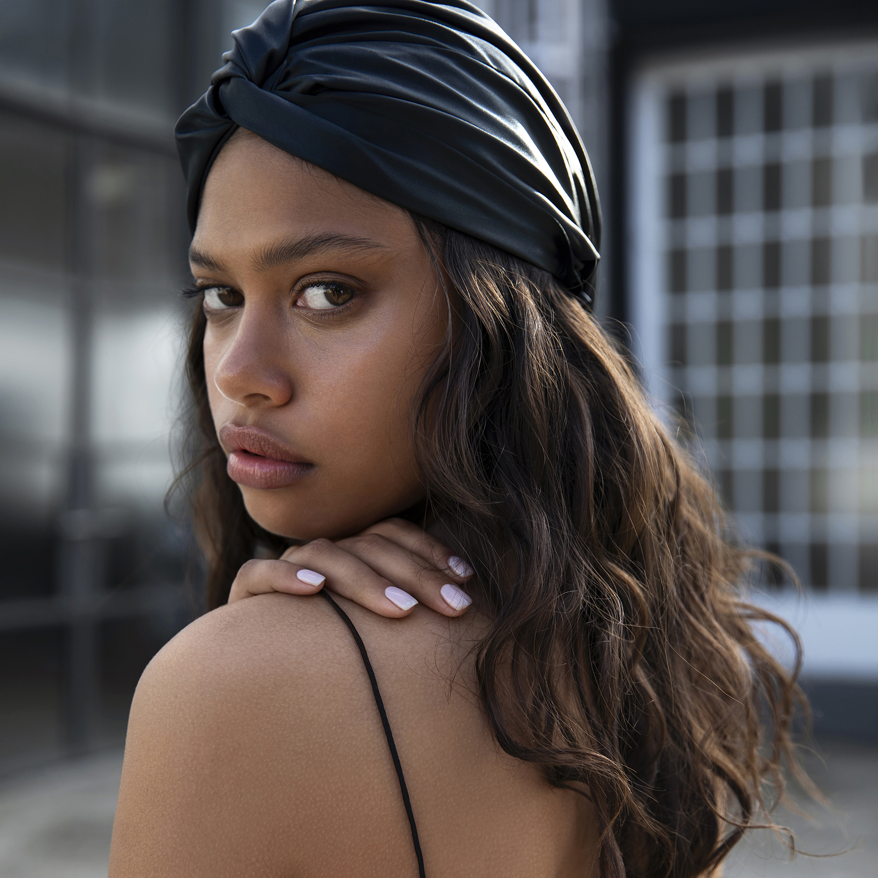 SLIP PRE SILK TURBAN Slip Pure Silk Turban (Various Colours) | Dermstore main image 4