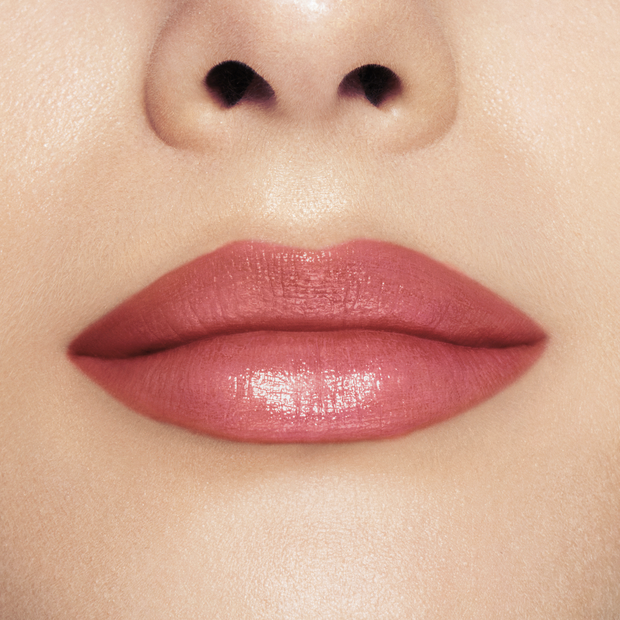 UK200028140_SHISEIDO_2.jpg